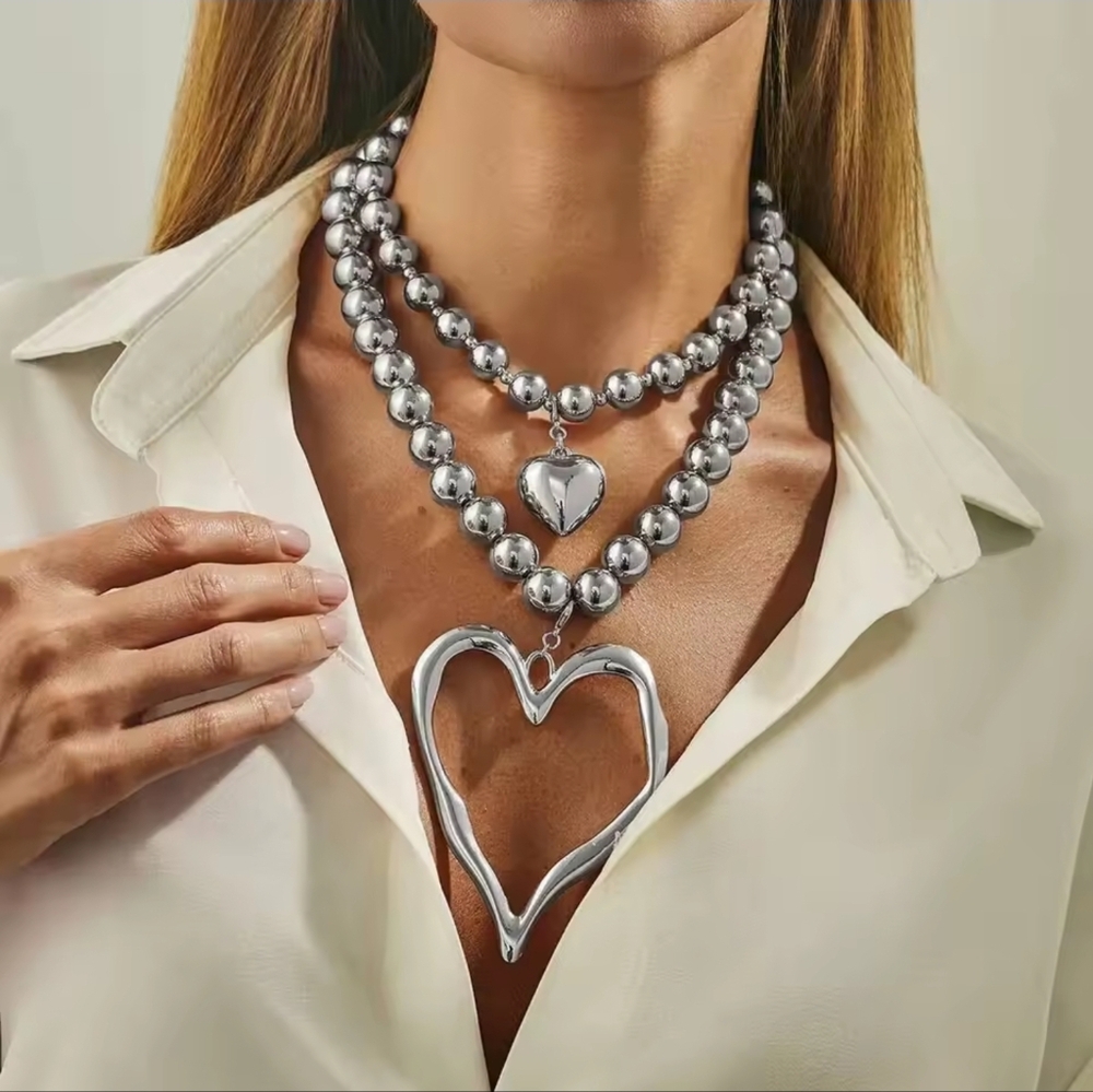 Silver Heart Necklace Set - Picture 9 of 9